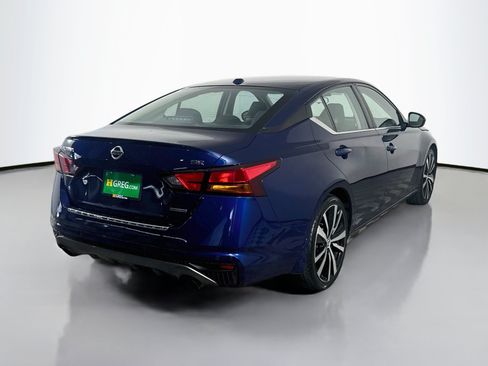 Used 2022 Nissan Altima 2.0 SR FWD image 10