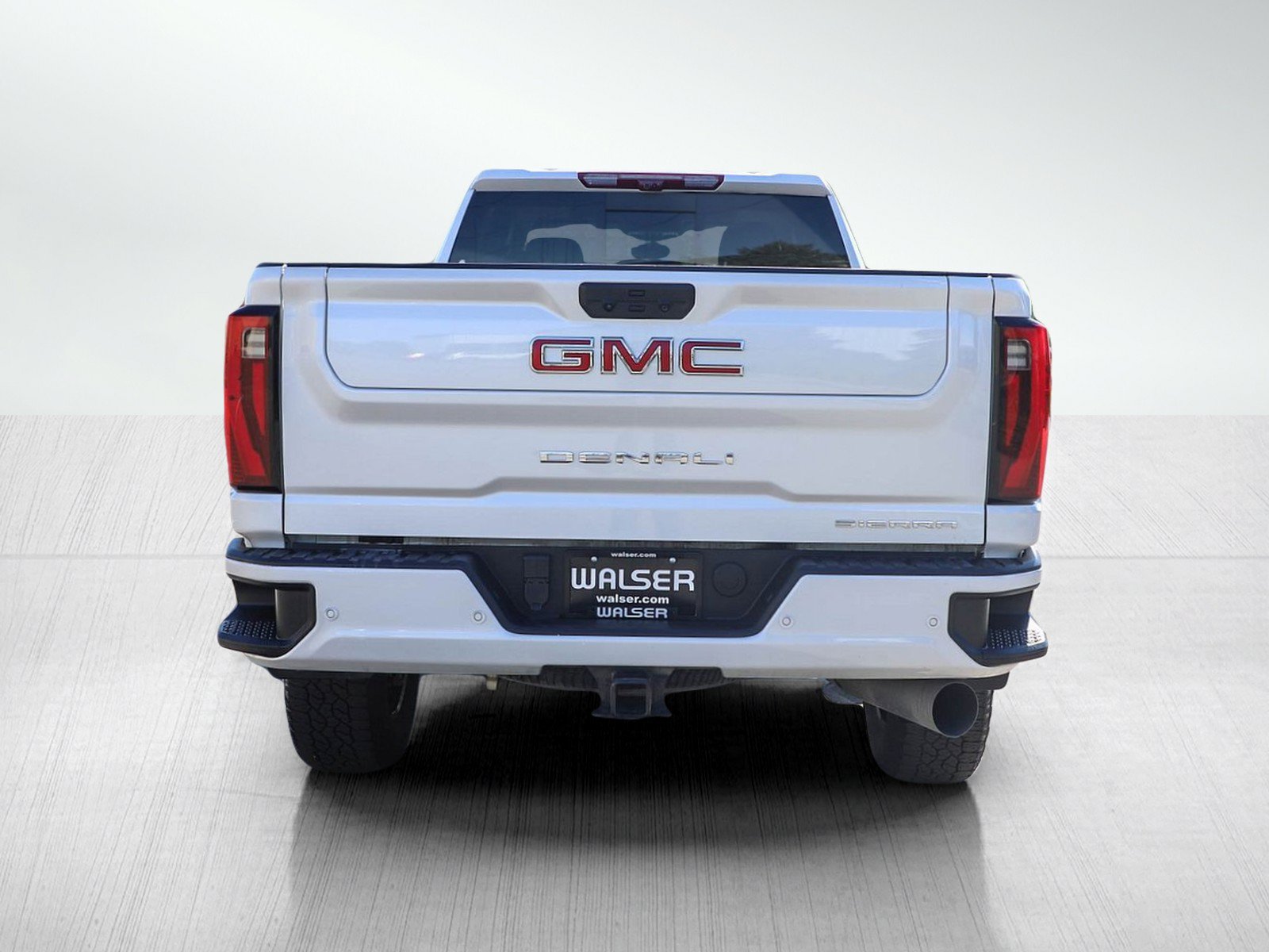 Used 2024 GMC Sierra 2500 Denali w/ Denali Reserve Package AWD/4WD image 4