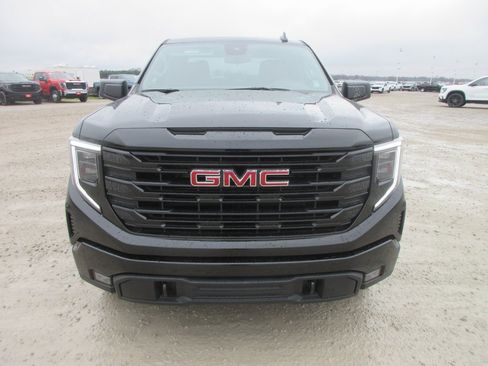 New 2026 GMC Sierra 1500 Elevation image 12
