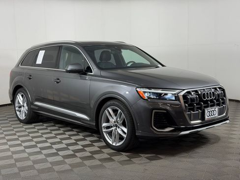 Used 2025 Audi Q7 3.0T Premium Plus w/ Premium Plus Package AWD/4WD image 7