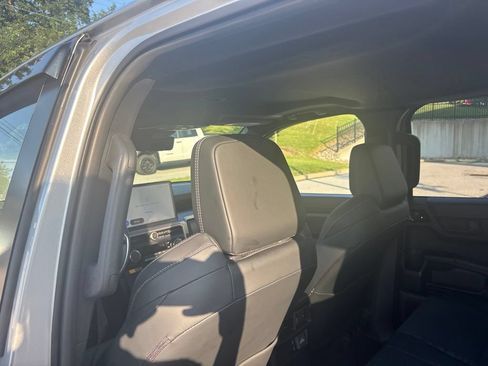 Used 2025 Toyota 4Runner TRD Off-Road Premium w/ Tow Technology Package AWD/4WD image 25
