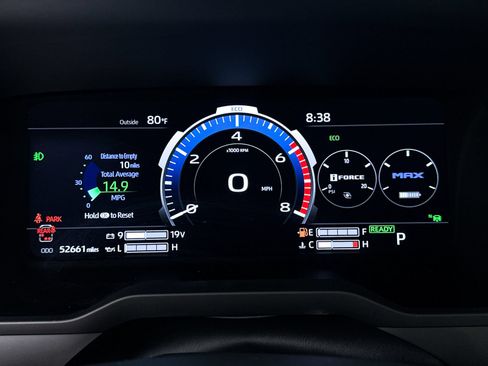 Used 2023 Toyota Sequoia Platinum AWD/4WD image 39