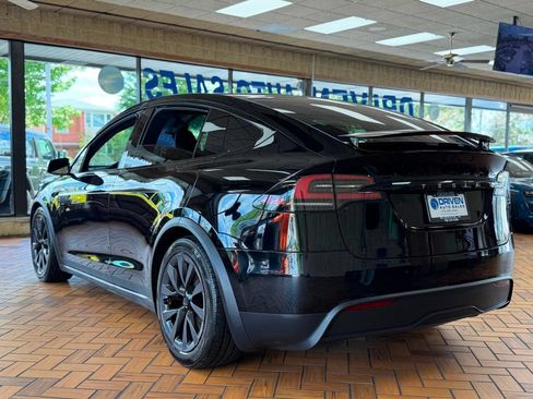 Used 2023 Tesla Model X AWD/4WD image 12