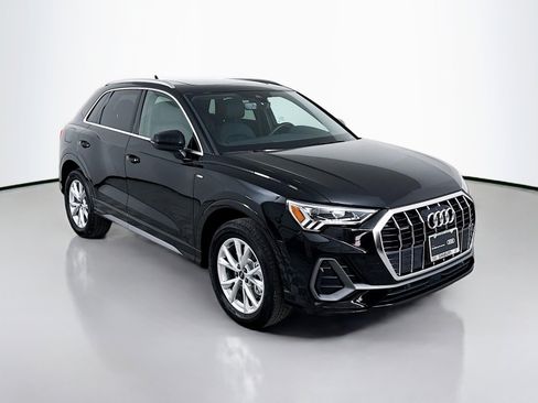 Certified 2025 Audi Q3 2.0T Premium Plus w/ Premium Plus Package image 7
