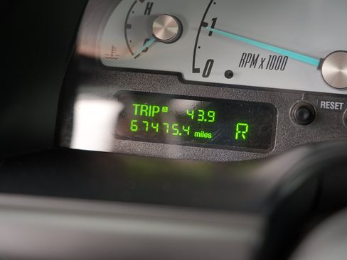 Used 2002 Ford Thunderbird RWD image 27