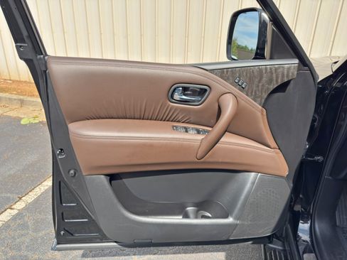 Used 2022 Nissan Armada Platinum RWD image 46