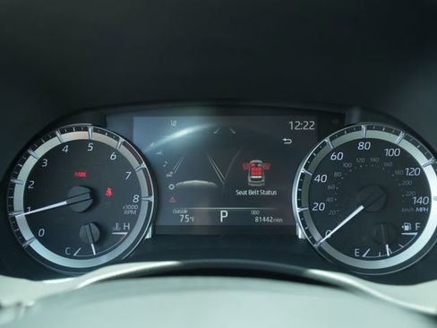 Used 2023 Toyota Highlander LE FWD image 29