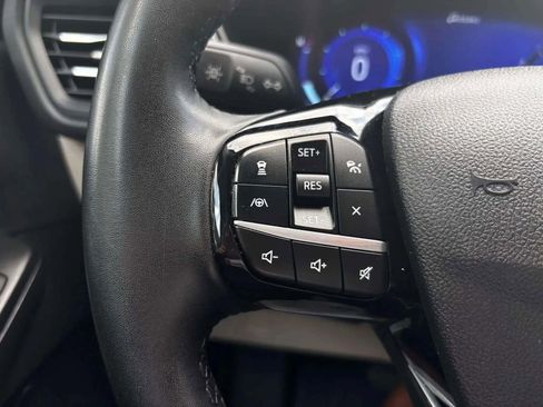 Used 2022 Ford Escape Titanium w/ Class II Trailer Tow Package image 27