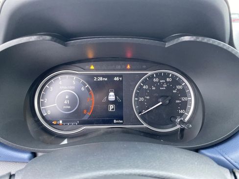 New 2025 Nissan Versa SV w/ Trunk Package image 15