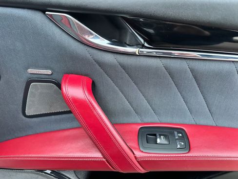 Used 2018 Maserati Quattroporte S GranLusso image 29