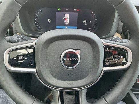 New 2026 Volvo XC60 B5 Plus w/ Protection Package Premier AWD/4WD image 22