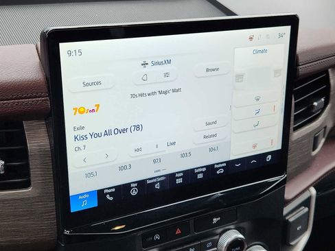 Used 2023 Ford Expedition Limited image 28