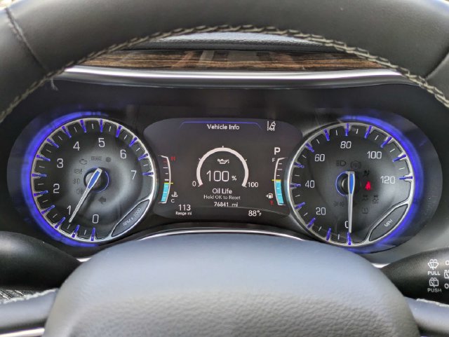 Used 2023 Chrysler Pacifica Limited FWD image 36