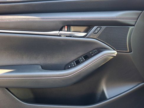 Used 2025 MAZDA MAZDA3 Carbon image 12