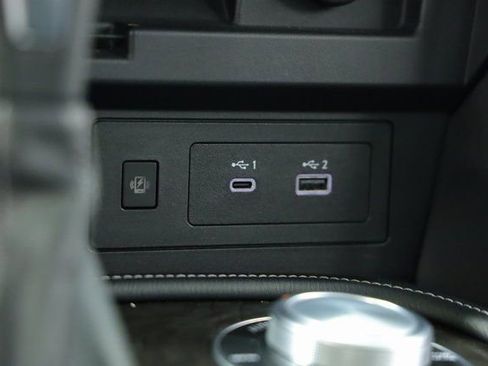 Used 2024 INFINITI QX80 Luxe image 18