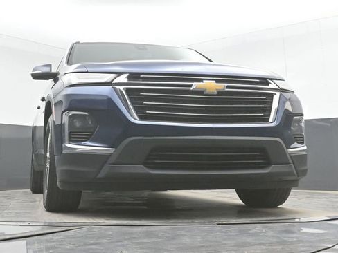 Used 2022 Chevrolet Traverse LT AWD/4WD image 43