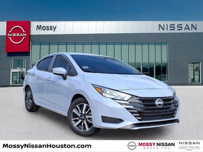 New 2025 Nissan Versa SV w/ Trunk Package