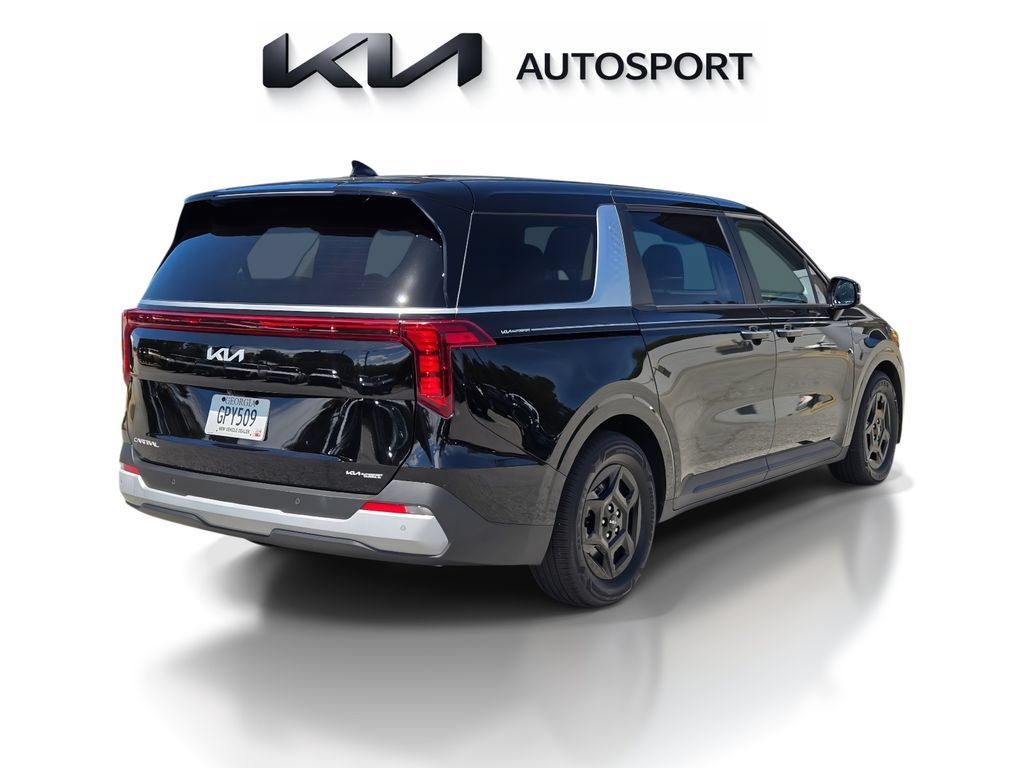 Certified 2025 Kia Carnival FWD image 8