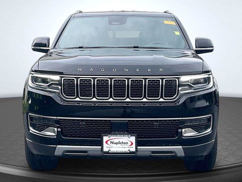 Used 2022 Jeep Wagoneer Series II AWD/4WD image 3