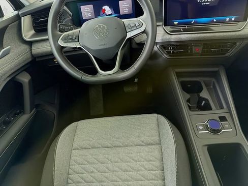 New 2026 Volkswagen Tiguan S image 22