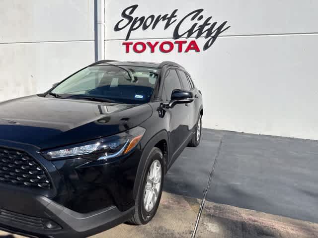 Used 2023 Toyota Corolla Cross LE FWD image 5