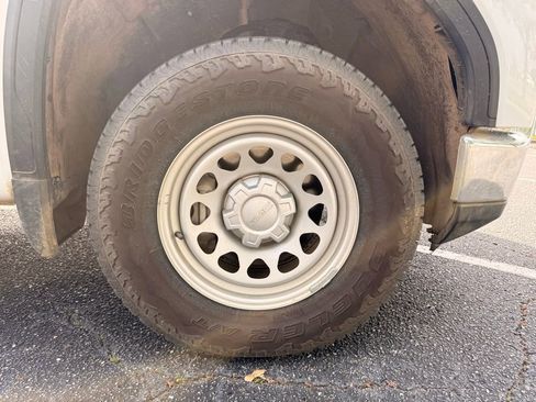 Used 2025 GMC Sierra 1500 Pro w/ Pro Value Package image 5