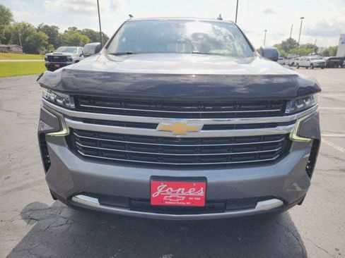 Used 2022 Chevrolet Tahoe LT w/ Luxury Package image 8