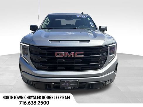 Used 2024 GMC Sierra 1500 Elevation AWD/4WD image 2