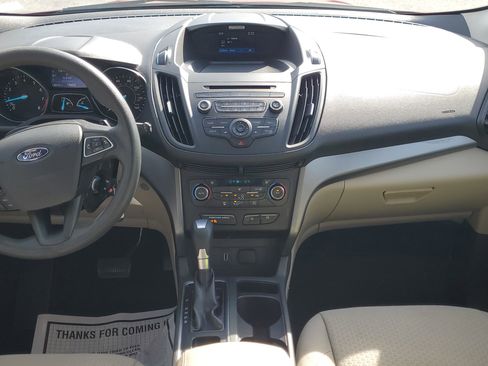 Used 2017 Ford Escape SE image 16