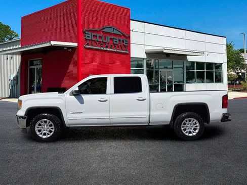 Used 2015 GMC Sierra 1500 SLE w/ SLE Value Package AWD/4WD image 2