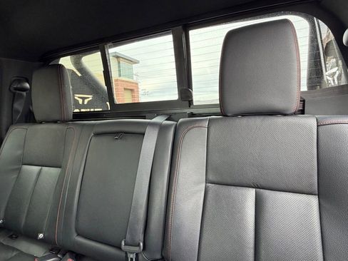 Used 2023 Nissan Titan PRO-4X w/ Pro-4x Convenience Package image 9