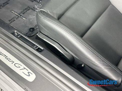 Used 2018 Porsche 718 Cayman GTS image 33