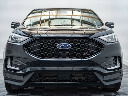 Certified 2023 Ford Edge ST AWD/4WD image 2