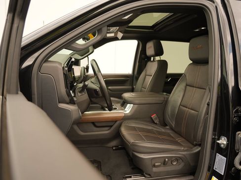 Used 2024 Chevrolet Silverado 3500 High Country w/ High Country Premium Package AWD/4WD image 12