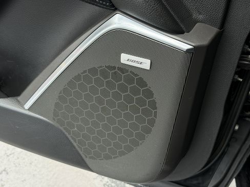 Used 2018 Cadillac Escalade ESV 2WD image 29