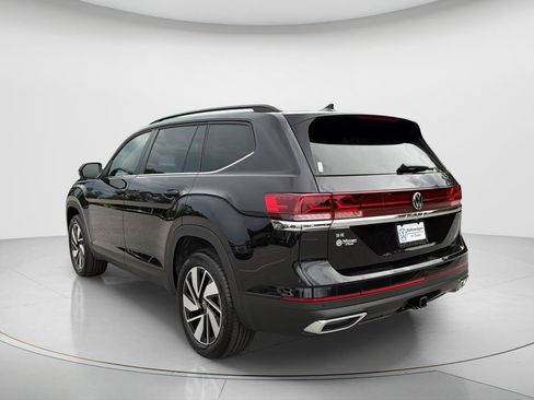 New 2026 Volkswagen Atlas SE FWD image 8