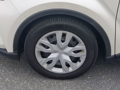 Used 2021 Toyota C-HR LE image 12