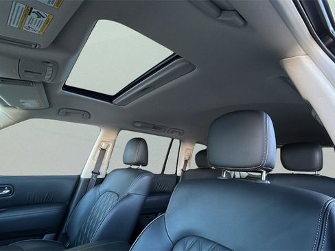 Used 2024 Nissan Armada Platinum w/ Captain's Chairs Package image 20