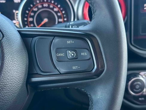 Used 2023 Jeep Gladiator Sport AWD/4WD image 27