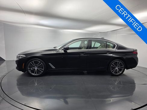 Used 2023 BMW 530i w/ Premium Package RWD image 7
