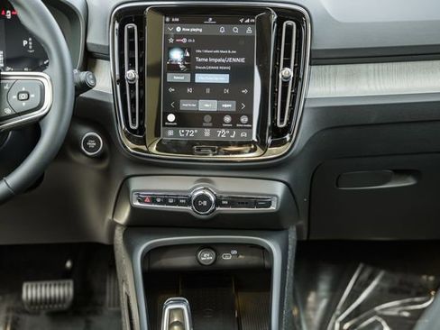 New 2026 Volvo XC40 B5 Plus w/ Climate Package image 22