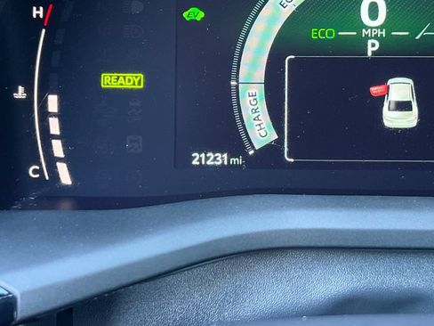 Certified 2025 Toyota Camry SE FWD image 28