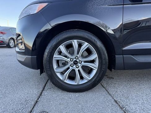 Certified 2024 Ford Edge Titanium image 33