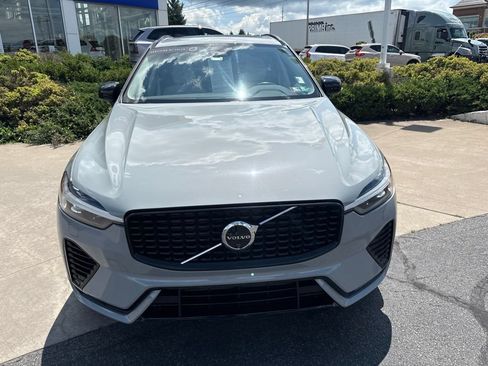 Certified 2025 Volvo XC60 T8 Plus w/ Protection Package Premier AWD/4WD image 3