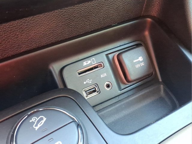 Used 2016 Jeep Cherokee Limited w/ Luxury Group AWD/4WD image 31