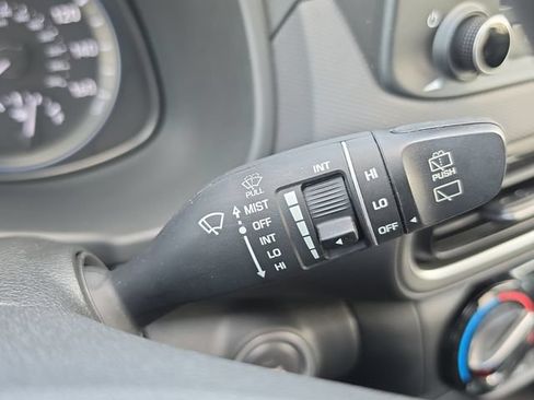 Used 2022 Hyundai Kona SEL FWD image 20