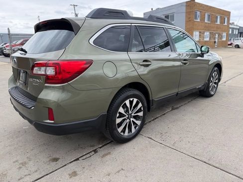 Used 2015 Subaru Outback 3.6R Limited AWD/4WD image 6