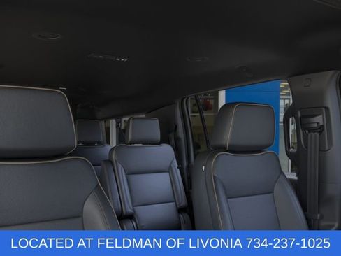 New 2025 Chevrolet Suburban Premier image 24