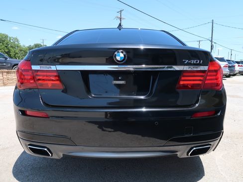 Used 2015 BMW 740i RWD image 10