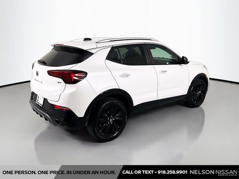 Used 2015 Nissan Rogue SV AWD/4WD image 5